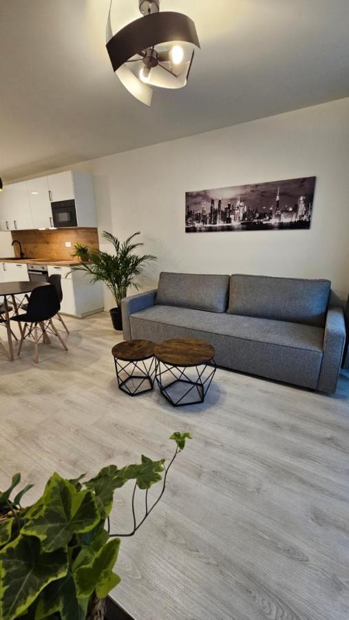 2 Room Apartment With Terrace, 2Ak Pressburg Exterior foto