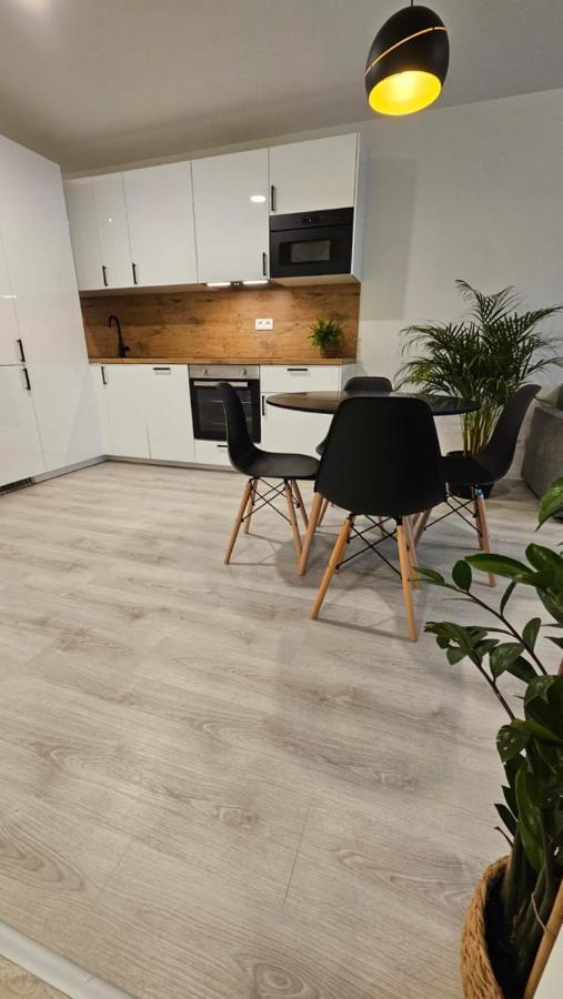 2 Room Apartment With Terrace, 2Ak Pressburg Exterior foto